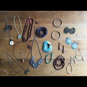 Lot of jewelry